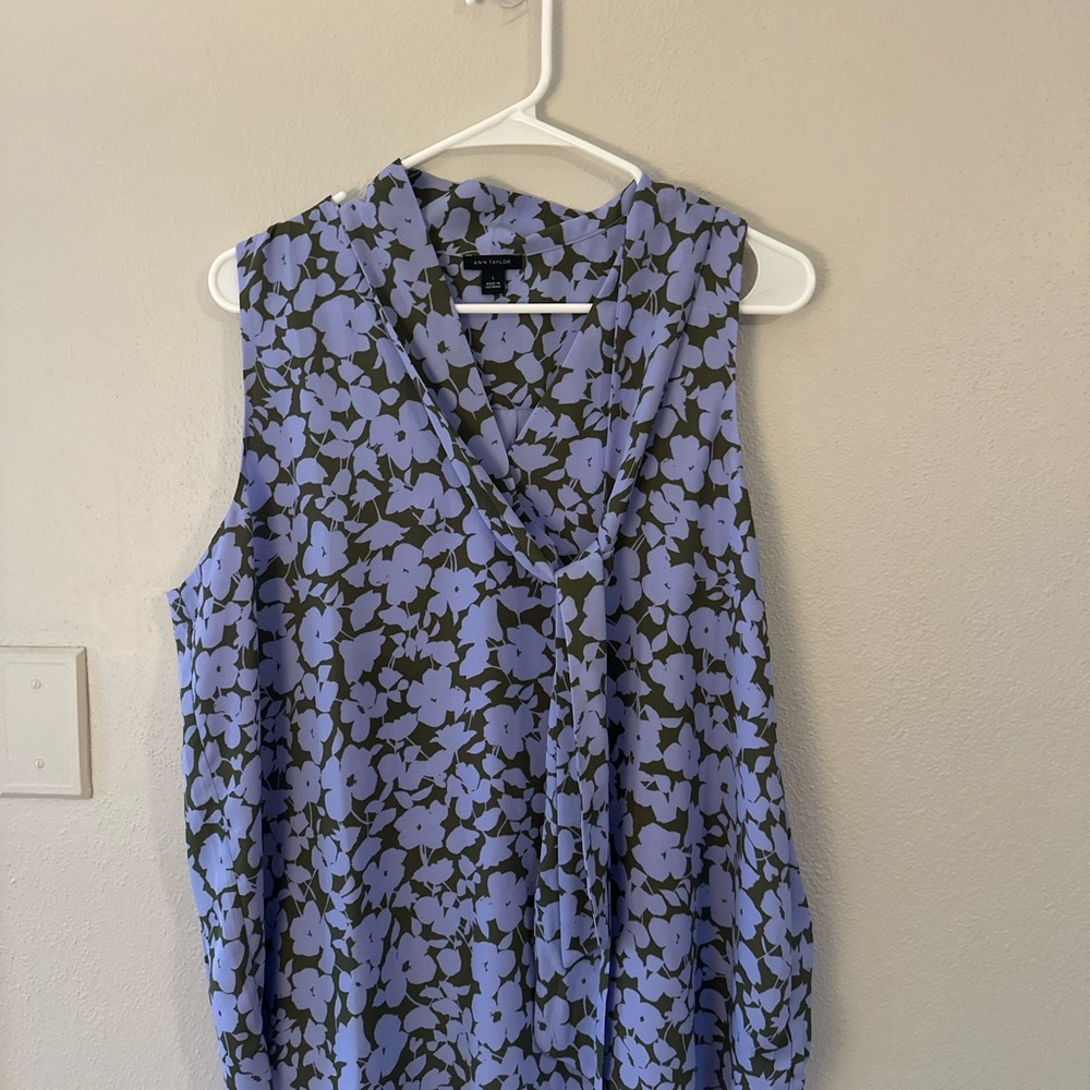 Ann Taylor Floral Sleeveless Blouse